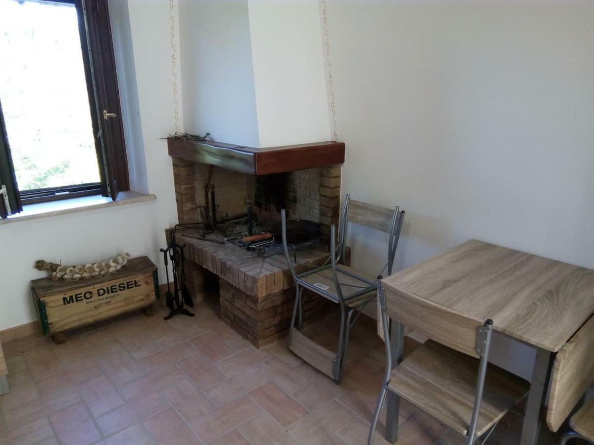 Apartamento Casale Di Burano Onano Exterior foto